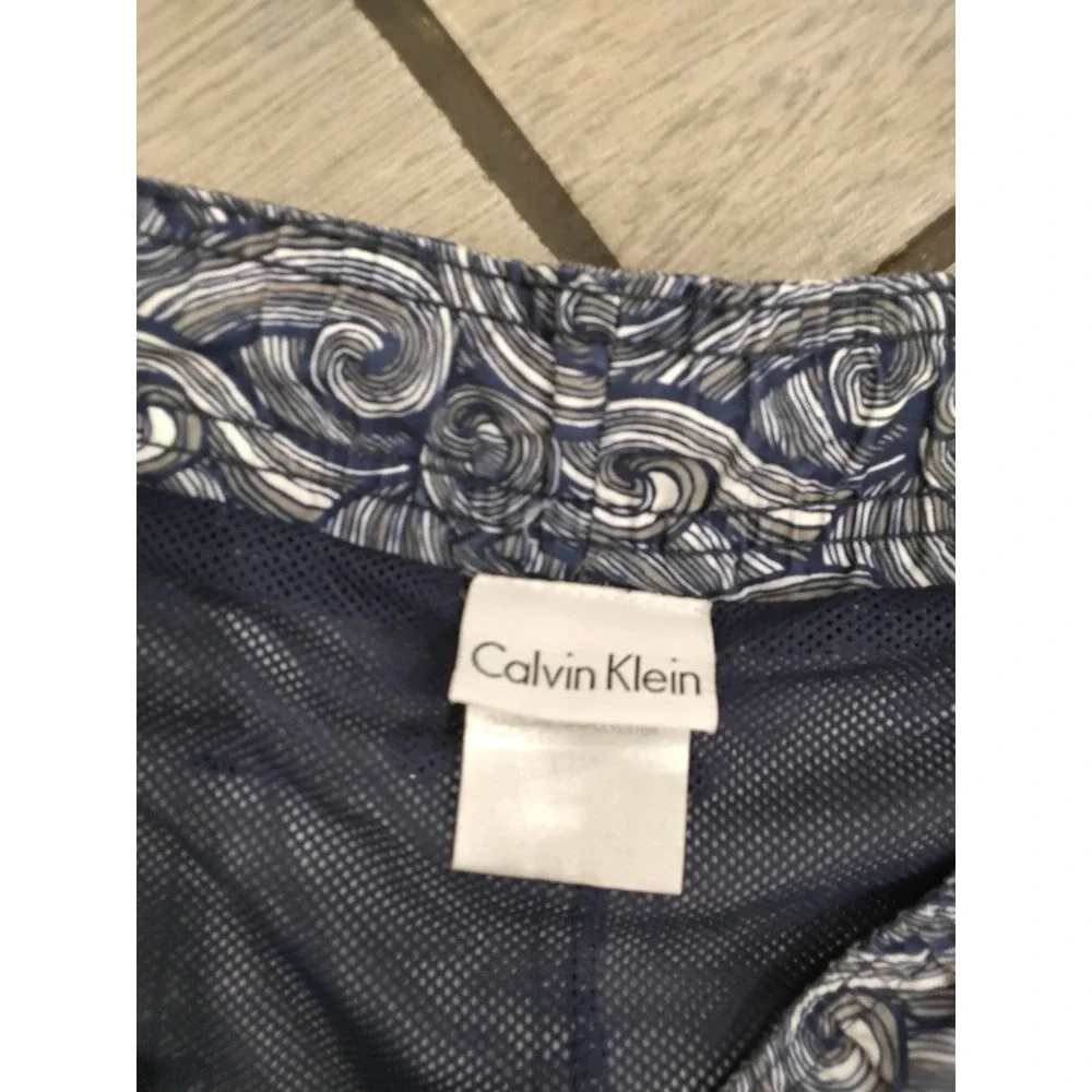 Calvin Klein Mens‎ Navy Blue Wave Swirl Print Swim Trunks Board Shorts - Medium